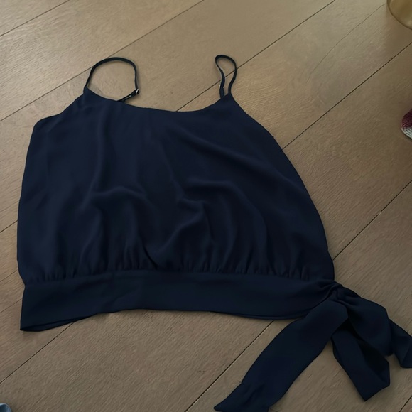 Silky Cropped top - Picture 1 of 2